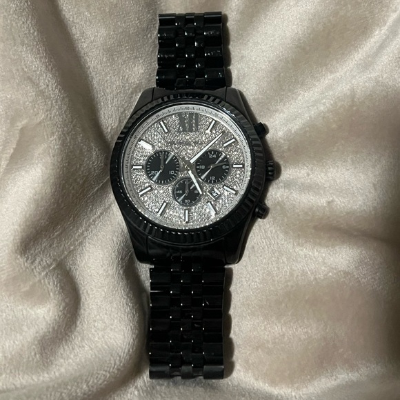 Authentic Micheal Kors Mens watch - Picture 1 of 3